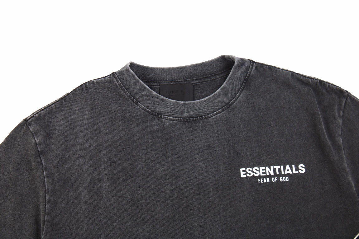 'Give It Up' Graphic Tee – Black