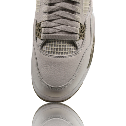 AJ4 Retro 'White Oreo'