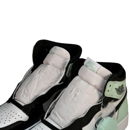 AJ1 Retro High 'Igloo'