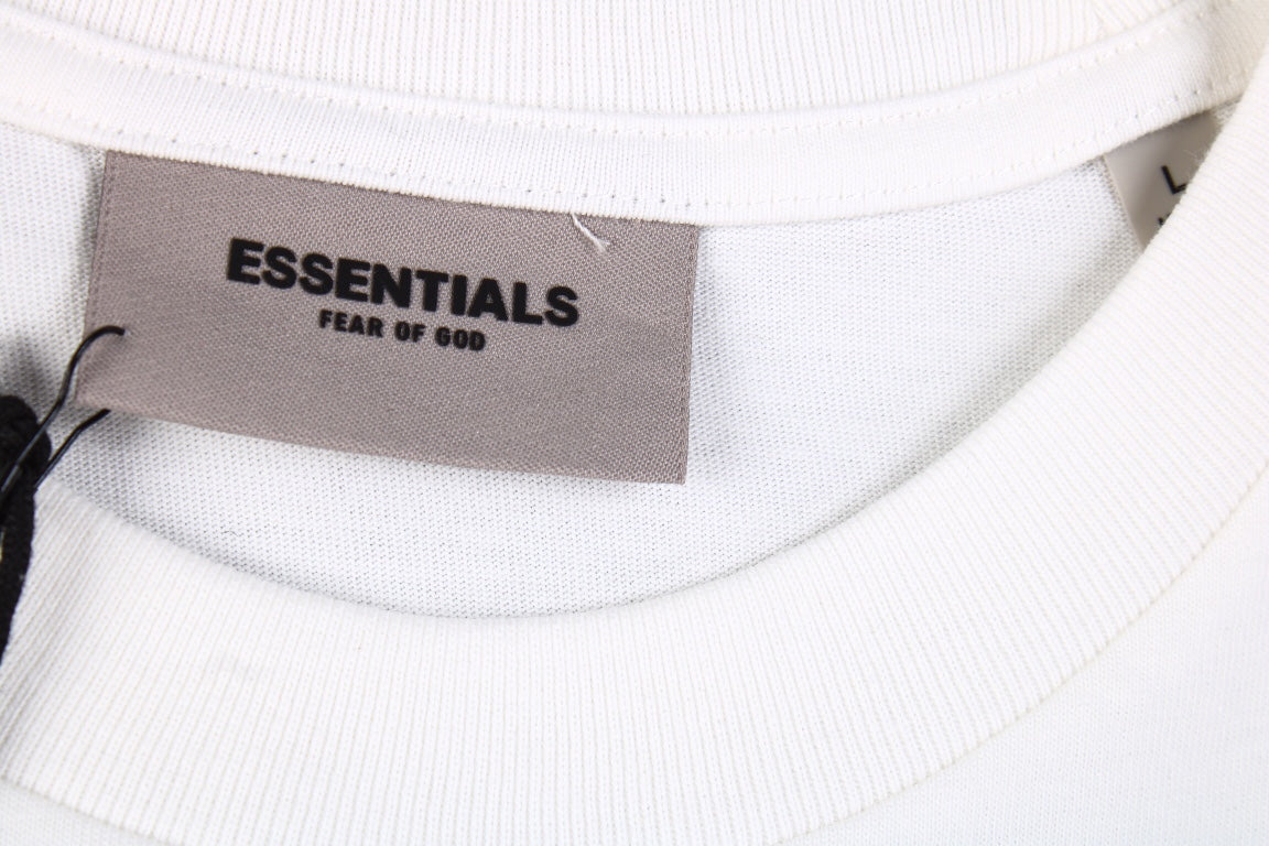 Minimalist Logo T-Shirt – White