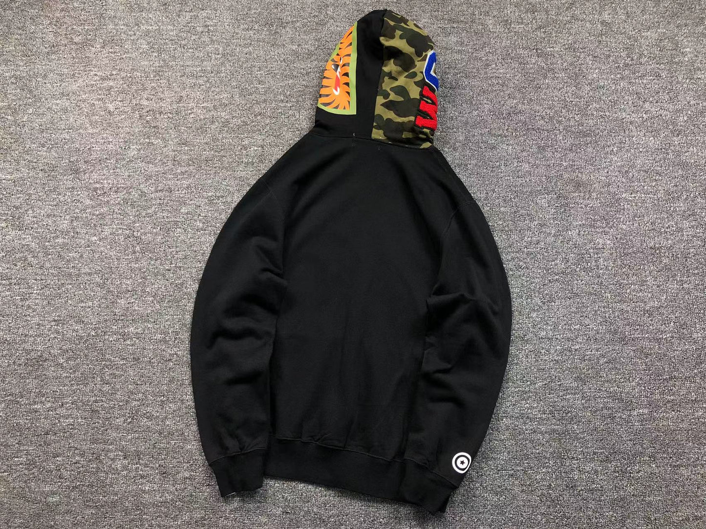 Shark Face Full-Zip Hoodie – Black