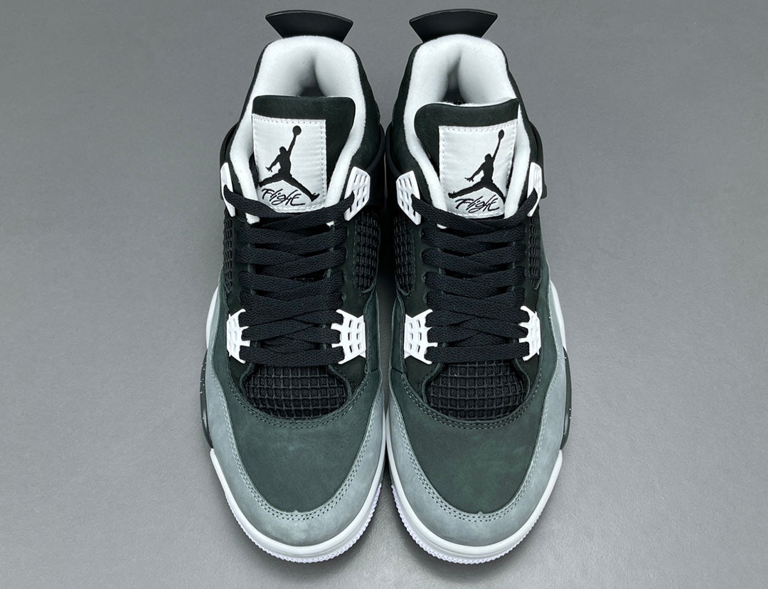 AIR JORDAN 4 x FEAR PACK