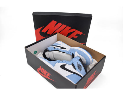 AIR JORDAN 1 High OG University Blue.