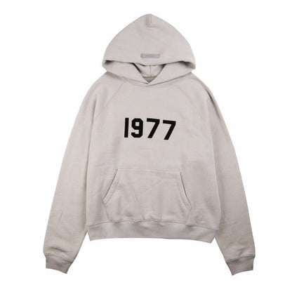 '1977' Heritage Graphic Hoodie – Stone Grey