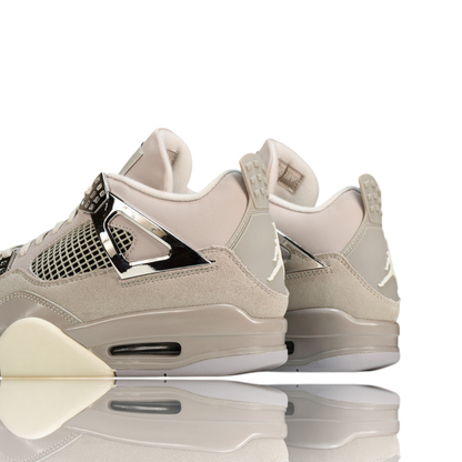 AJ4 Retro WMNS 'Frozen Moments'
