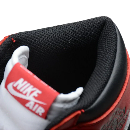 AJ1 Retro High 'Chicago'