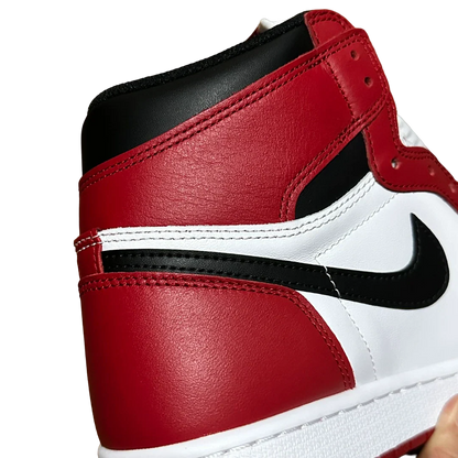 AJ1 Retro High 'Chicago'