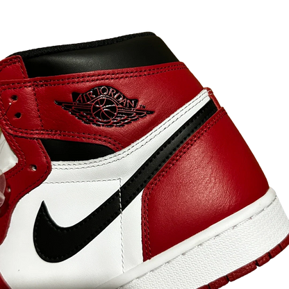 AJ1 Retro High 'Chicago'