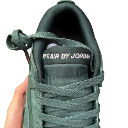 Nigel Sylvester x AJ4 Grandma's Driveway 'Fence Green'